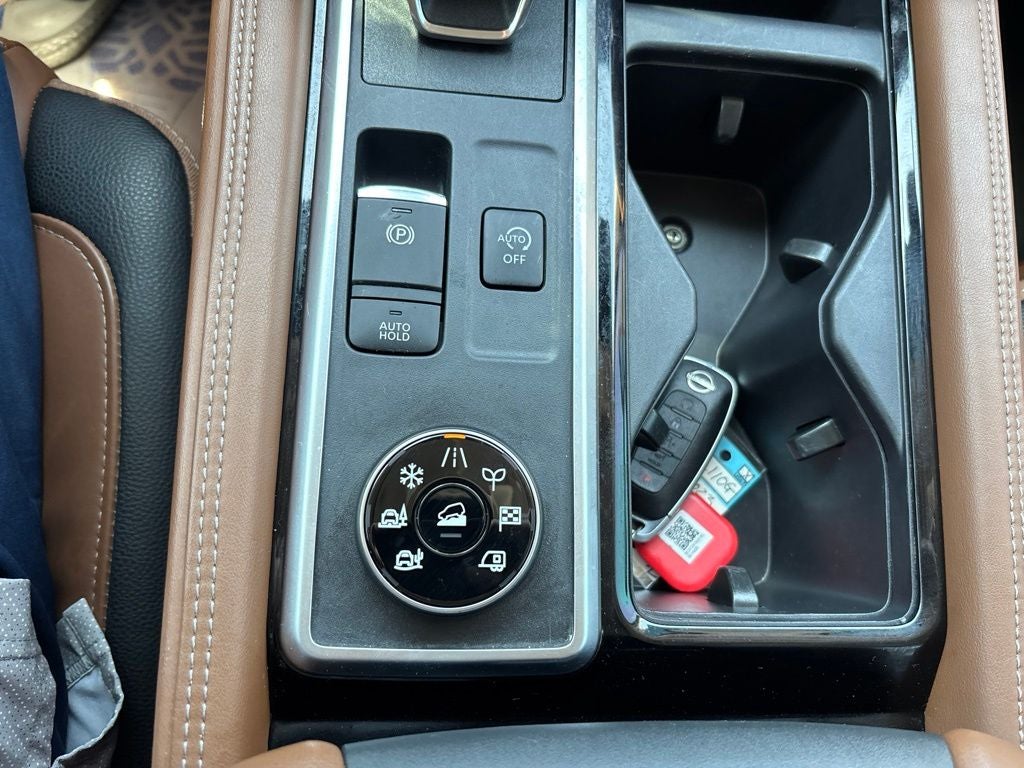 2023 Nissan Pathfinder Platinum