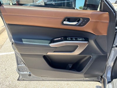 2023 Nissan Pathfinder Platinum