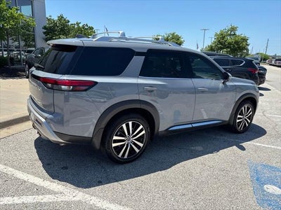 2023 Nissan Pathfinder Platinum 4WD