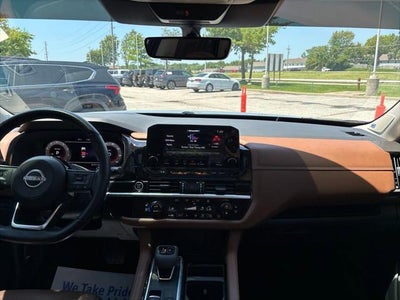 2023 Nissan Pathfinder Platinum 4WD