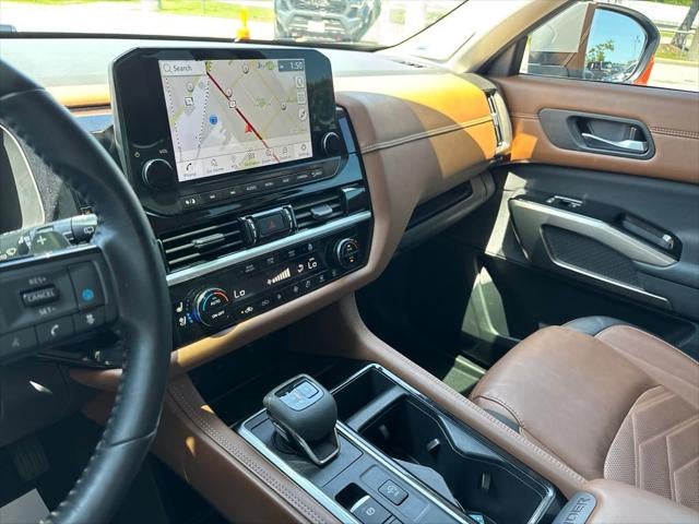2023 Nissan Pathfinder Platinum 4WD