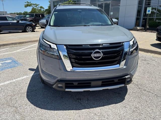 2023 Nissan Pathfinder Platinum 4WD