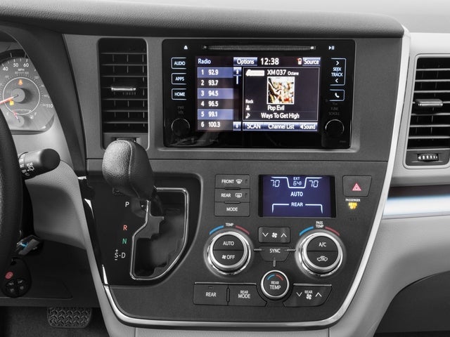 2017 Toyota Sienna LE 8 Passenger