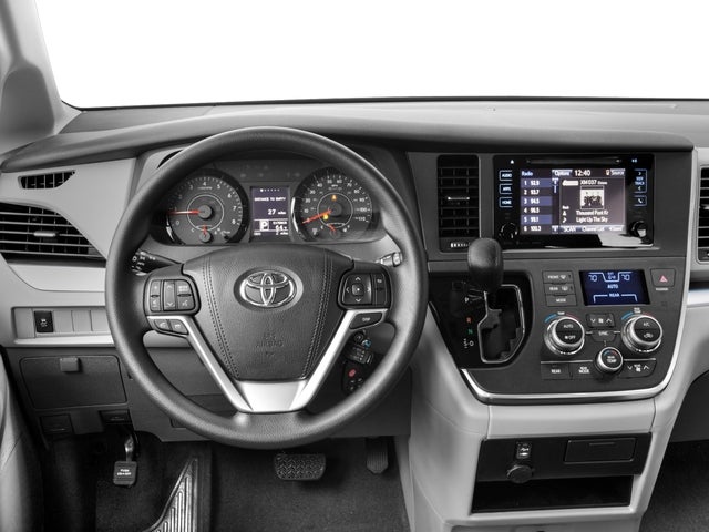 2017 Toyota Sienna LE 8 Passenger