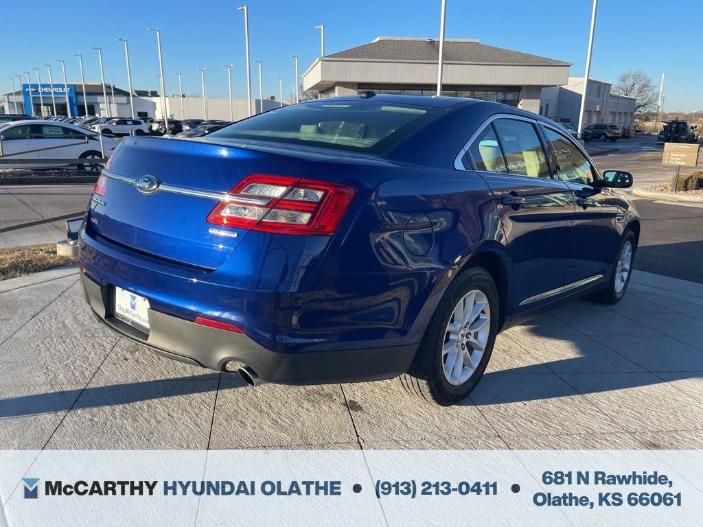2013 Ford Taurus SE