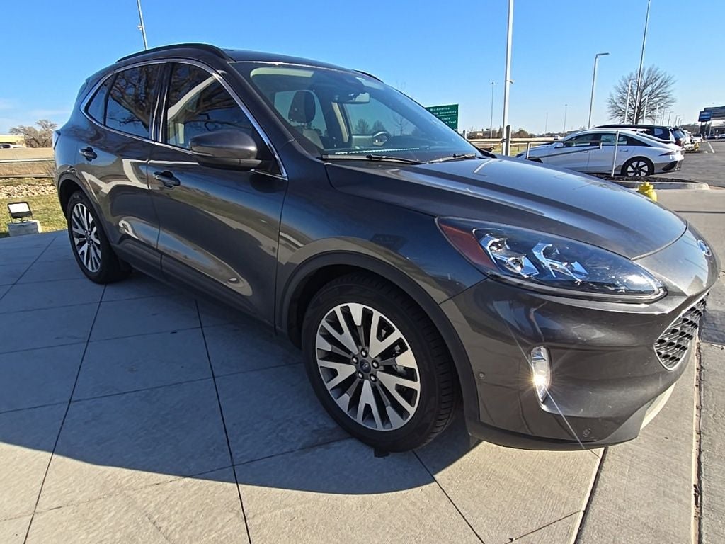 2020 Ford Escape Titanium Hybrid