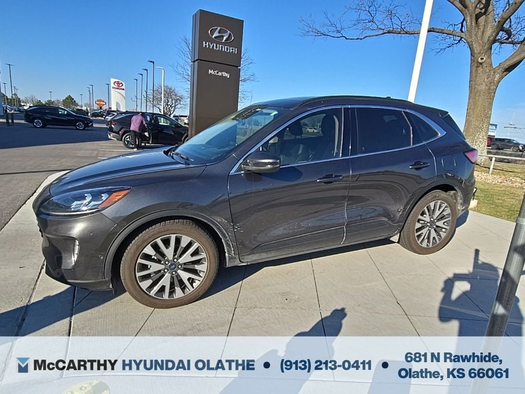 2020 Ford Escape Titanium Hybrid