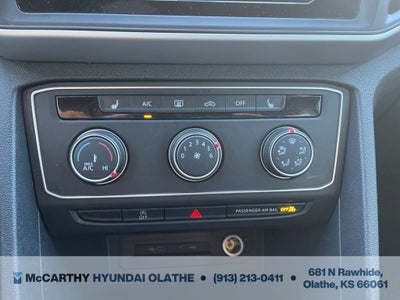 2022 Volkswagen Atlas Cross Sport 2.0T SE