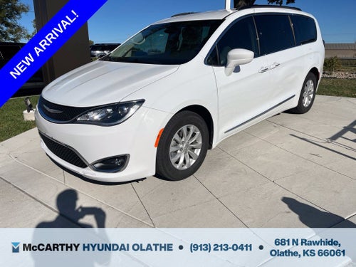 2017 Chrysler Pacifica Touring L
