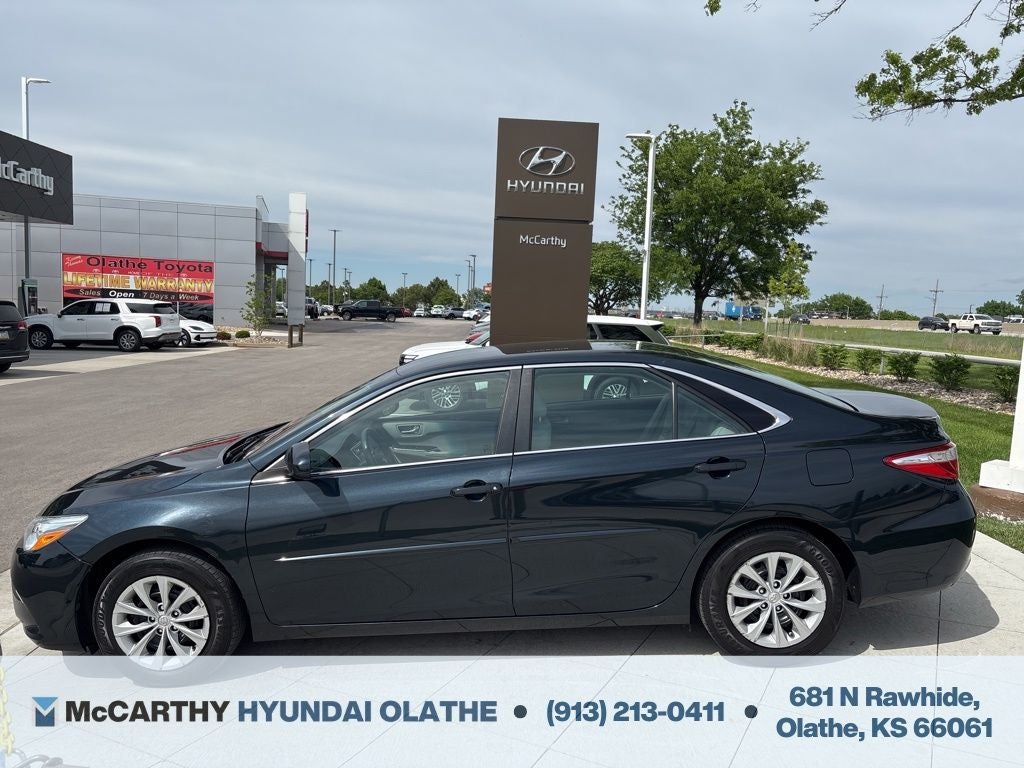 2016 Toyota Camry LE