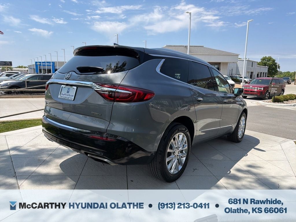 2021 Buick Enclave Essence