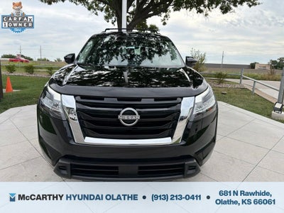 2022 Nissan Pathfinder SV