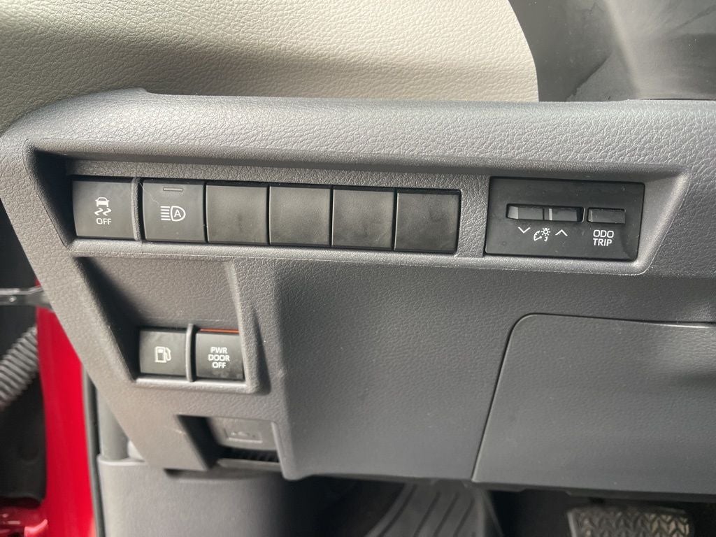 2021 Toyota Sienna XLE 7 Passenger