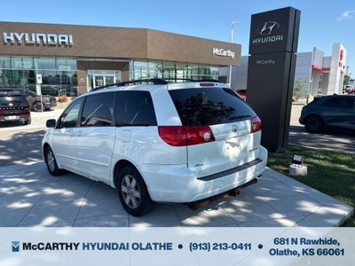 2009 Toyota Sienna XLE