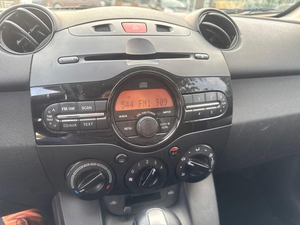 2011 Mazda Mazda2 Touring