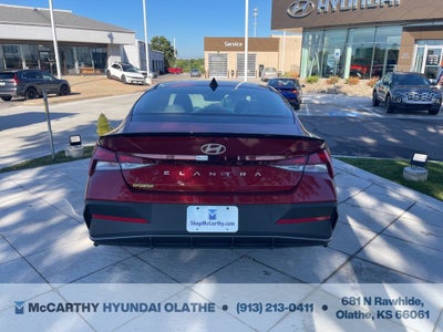2025 Hyundai Elantra SEL Sport