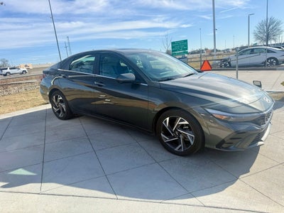 2024 Hyundai Elantra Limited