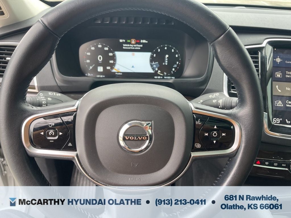 2016 Volvo XC90 T6 Momentum