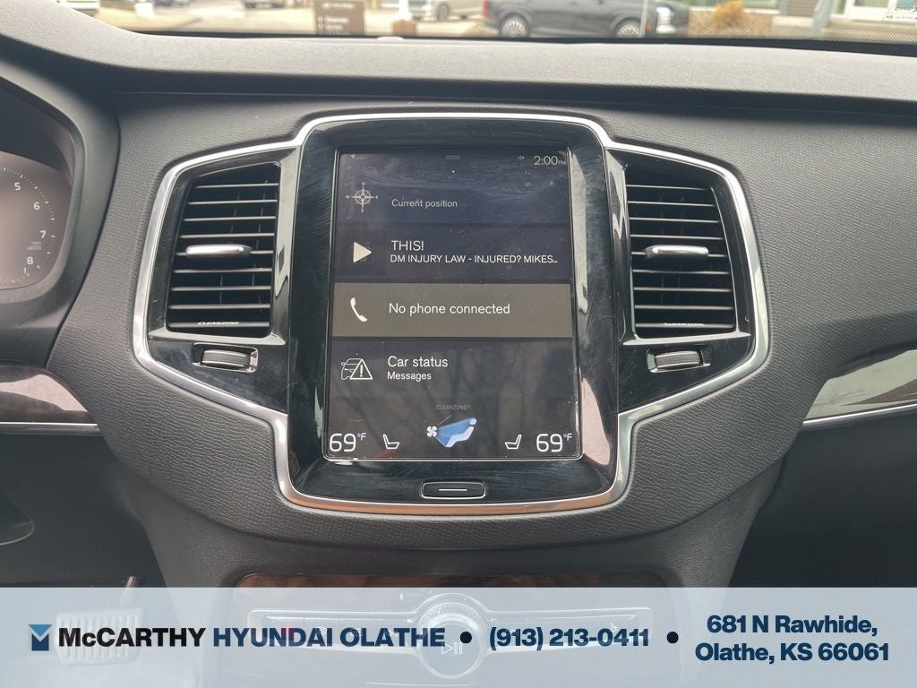 2016 Volvo XC90 T6 Momentum