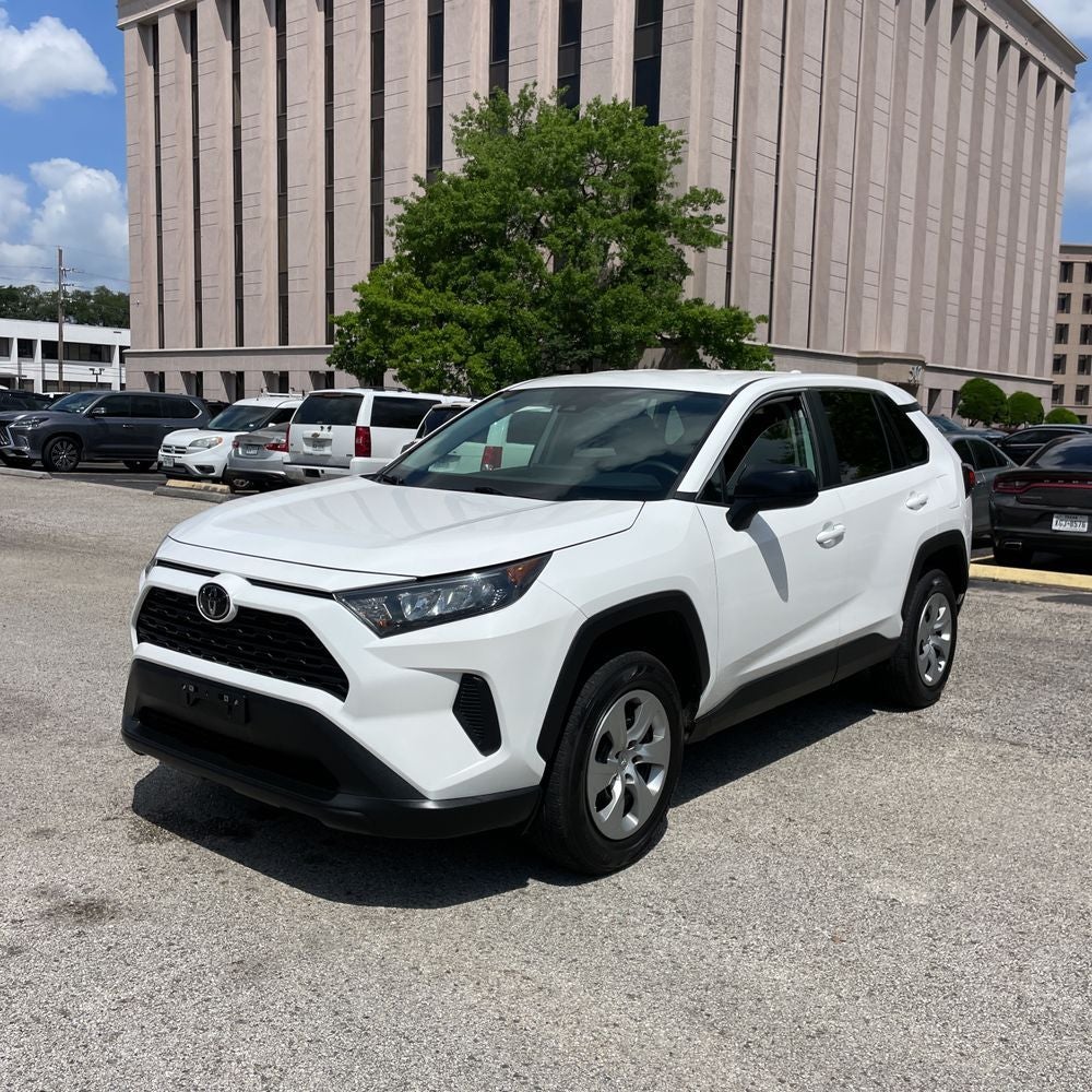 2022 Toyota RAV4 LE
