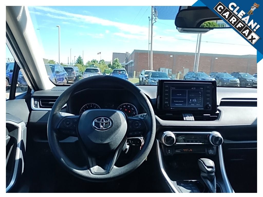 2022 Toyota RAV4 LE
