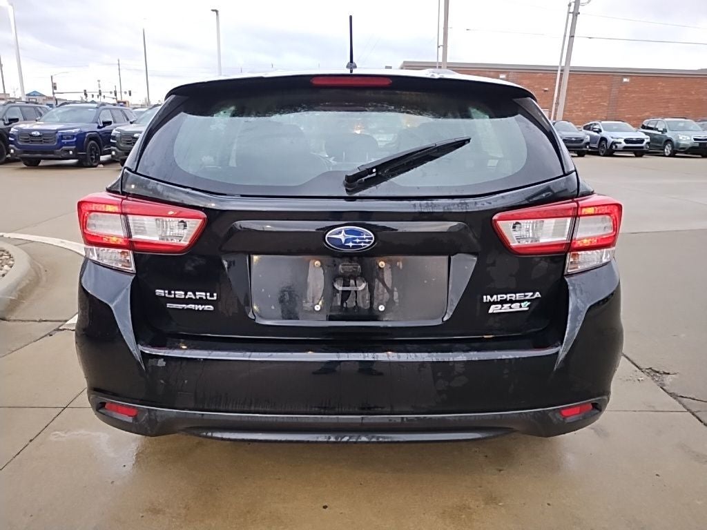 2017 Subaru Impreza 2.0i