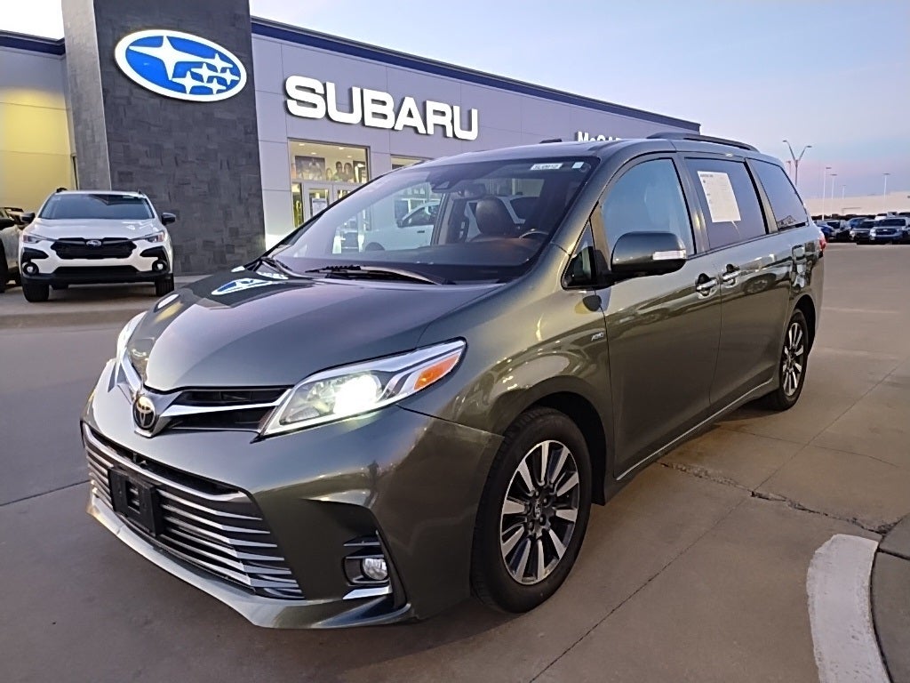 2018 Toyota Sienna Limited Premium 7 Passenger AWD