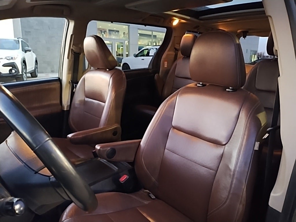 2018 Toyota Sienna Limited Premium 7 Passenger AWD