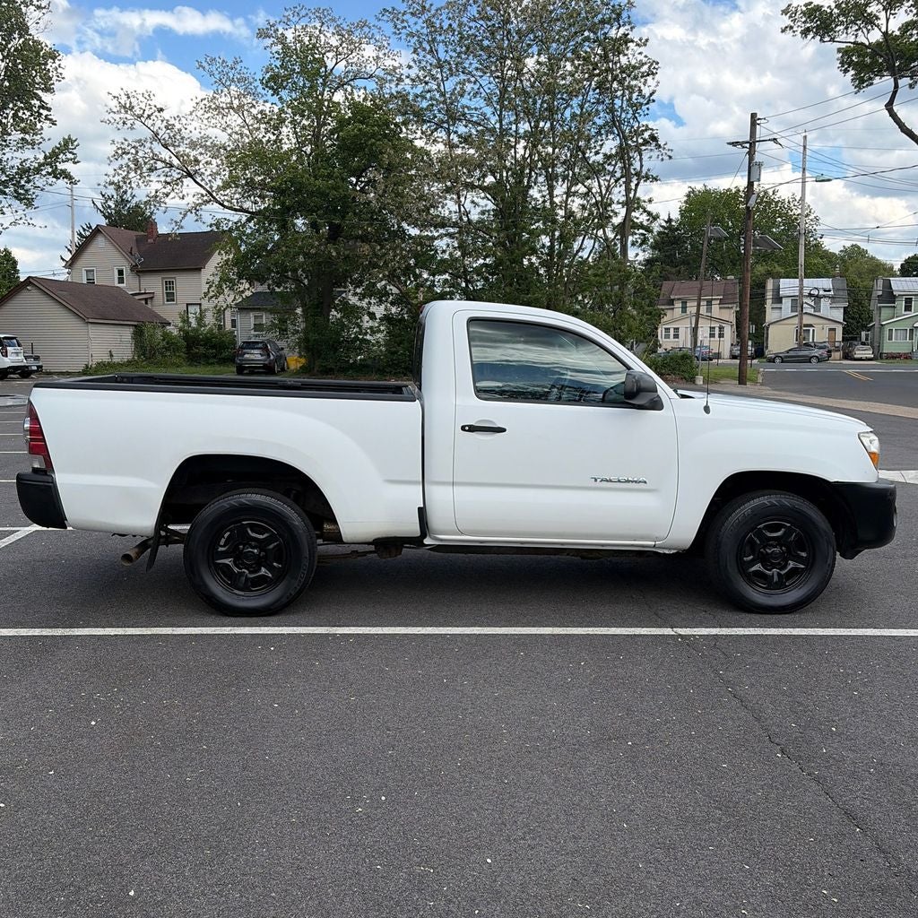 2009 Toyota Tacoma 2WD Reg I4 MT (Natl)