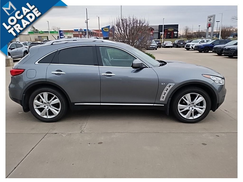 2016 INFINITI QX70 AWD