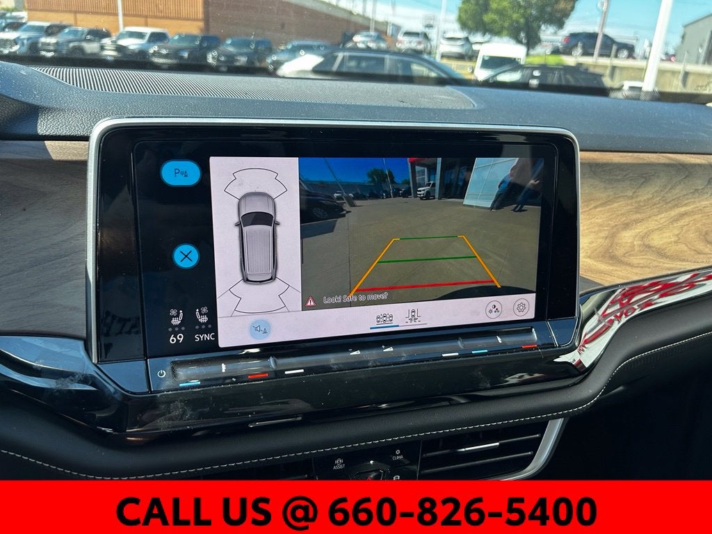 2026 Volkswagen Atlas SE w/Technology