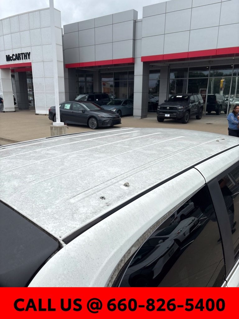 2010 Chrysler Town & Country LX