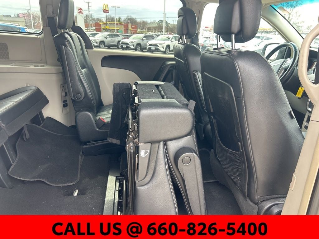 2014 Chrysler Town & Country Touring