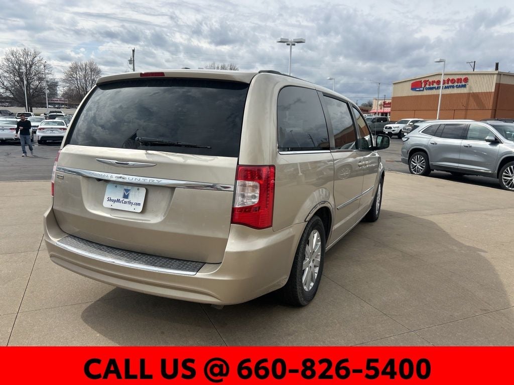 2014 Chrysler Town & Country Touring