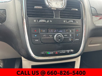 2014 Chrysler Town & Country Touring