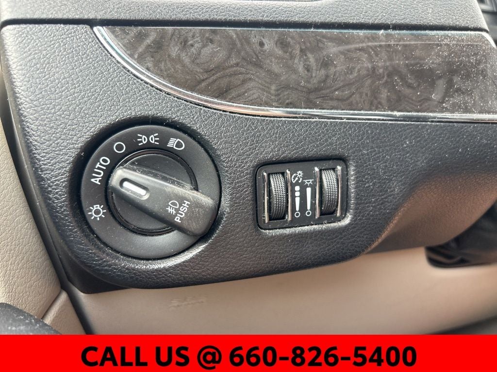 2014 Chrysler Town & Country Touring