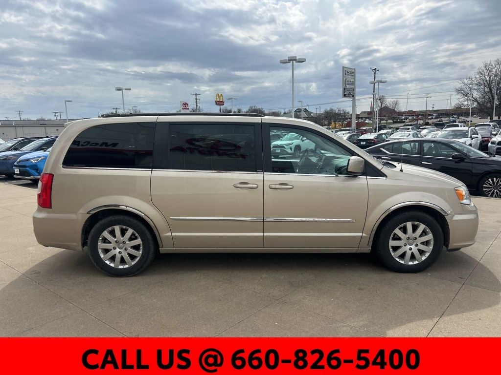 2014 Chrysler Town & Country Touring