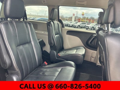 2014 Chrysler Town & Country Touring