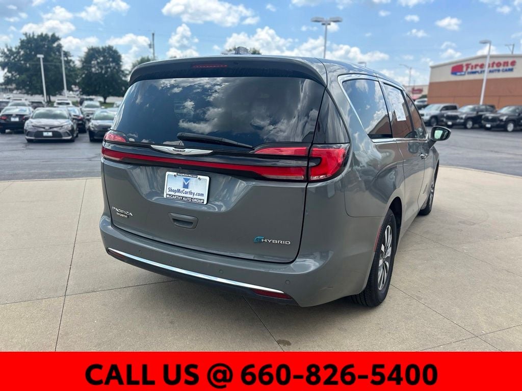 2022 Chrysler Pacifica Hybrid Touring L