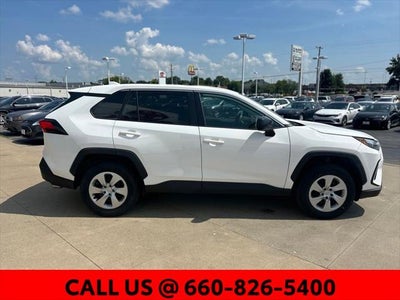 2023 Toyota RAV4 LE