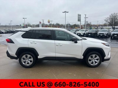 2024 Toyota RAV4 LE