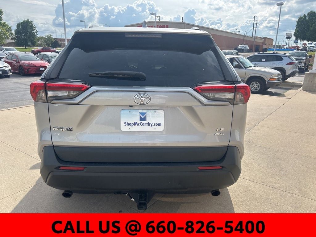 2020 Toyota RAV4 LE