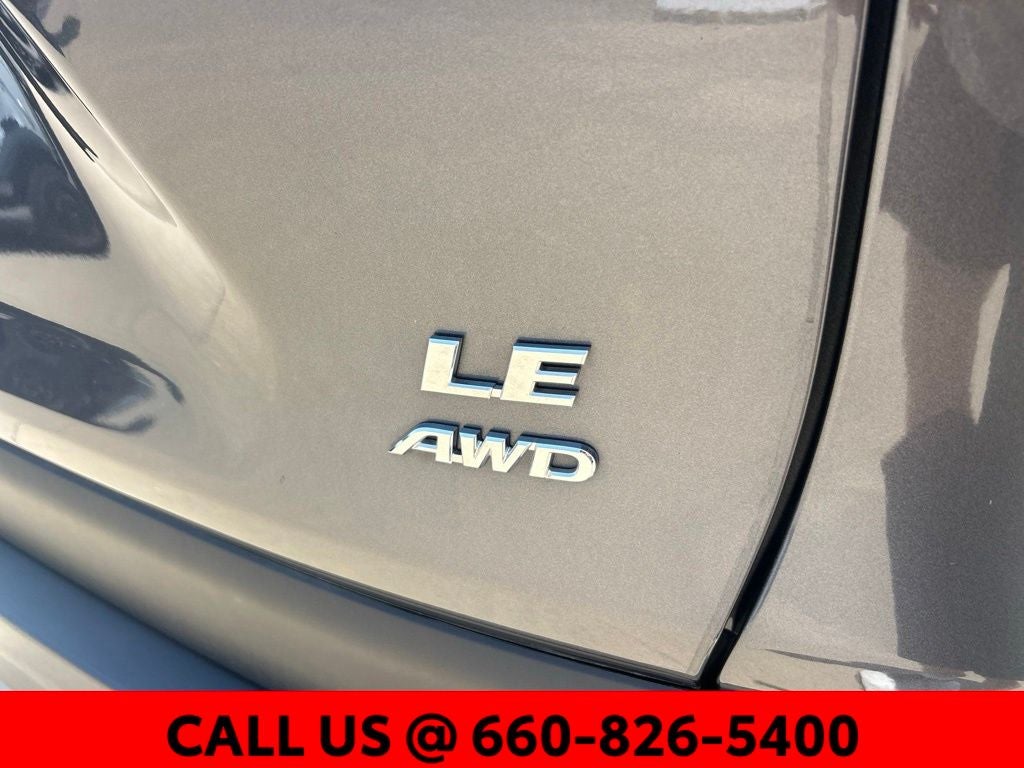 2024 Toyota RAV4 LE