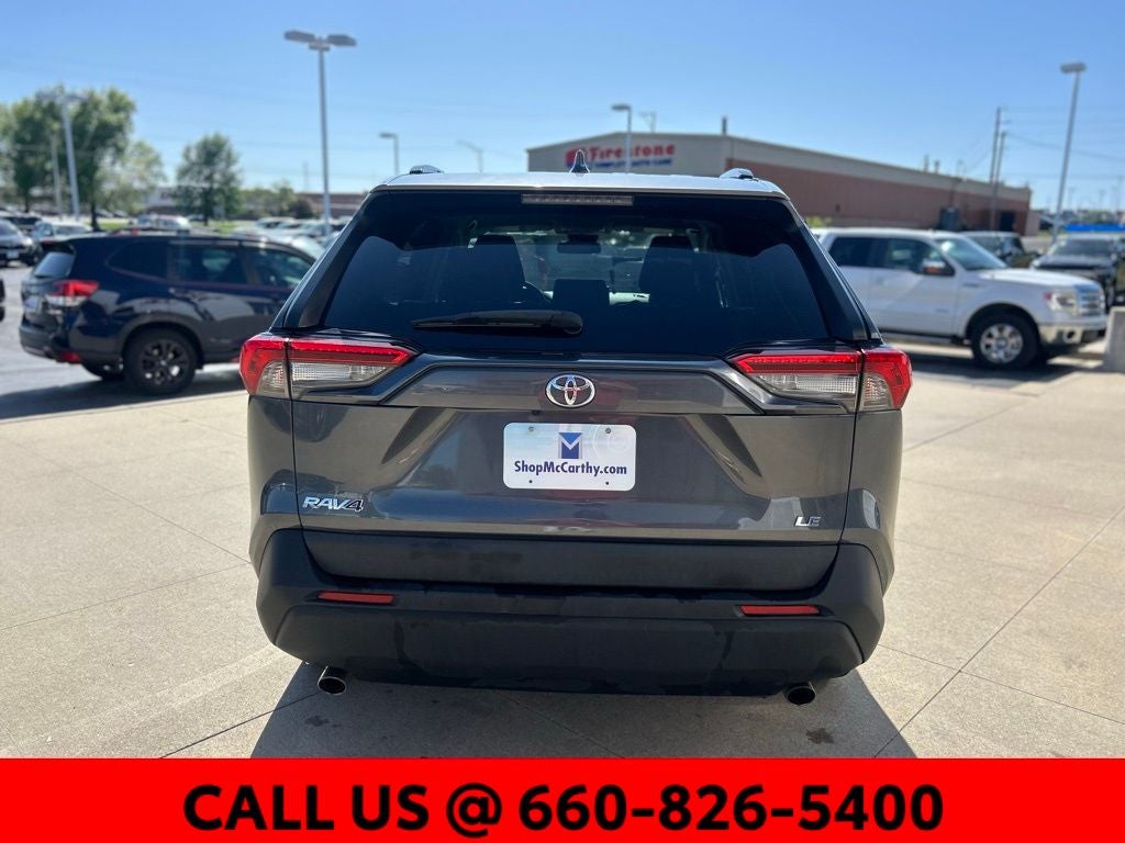 2020 Toyota RAV4 LE