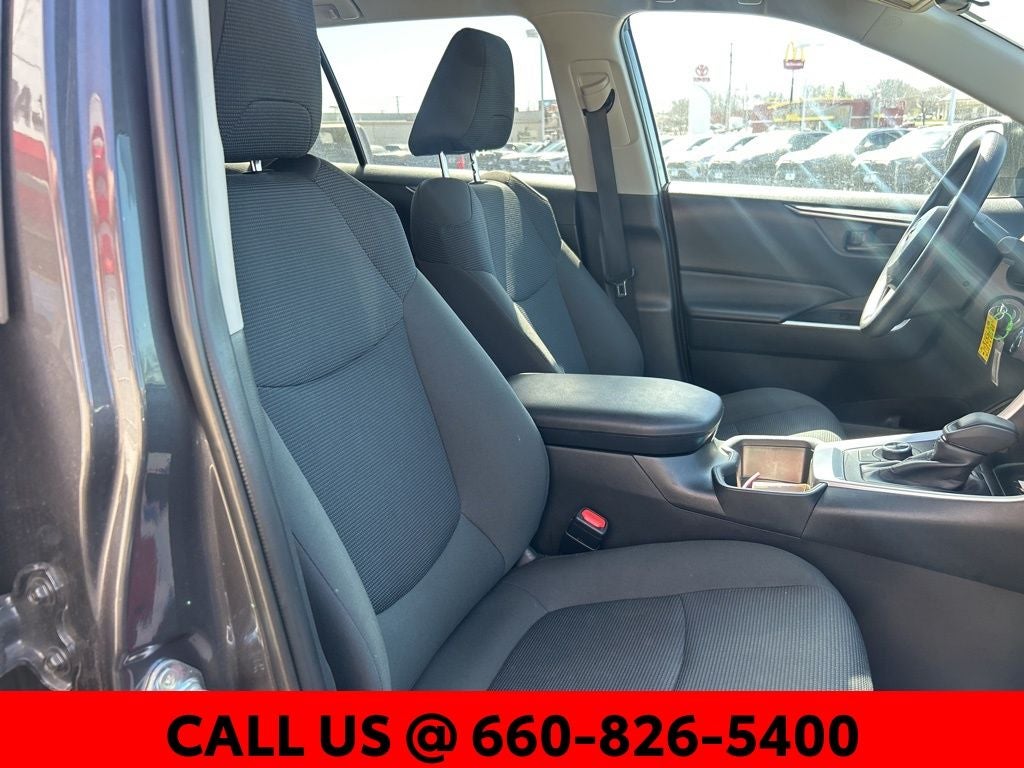 2025 Toyota RAV4 Hybrid LE