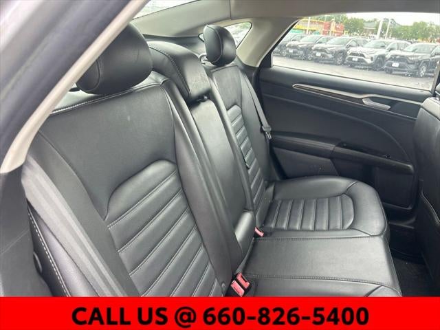 2016 Ford Fusion SE