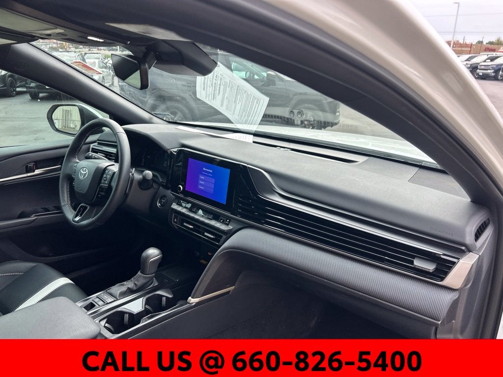 2025 Toyota Camry SE