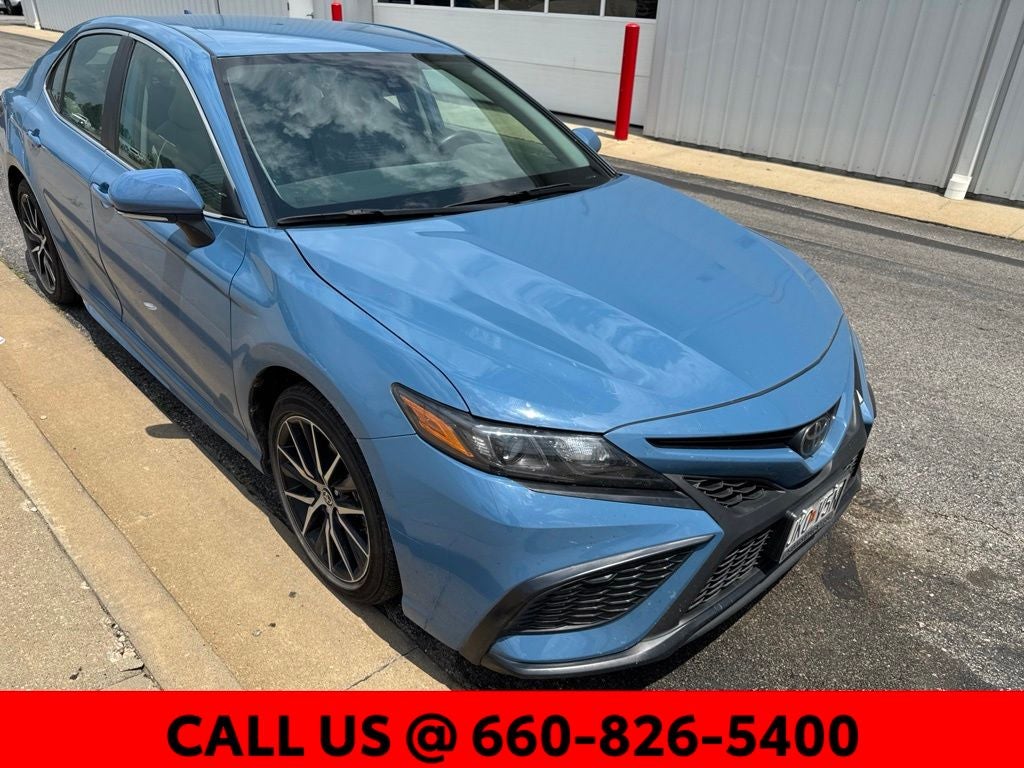 2024 Toyota Camry SE