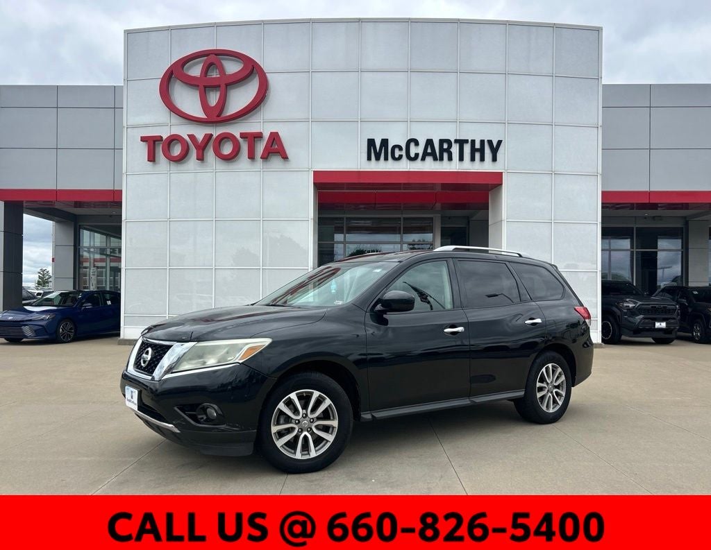 2016 Nissan Pathfinder SV