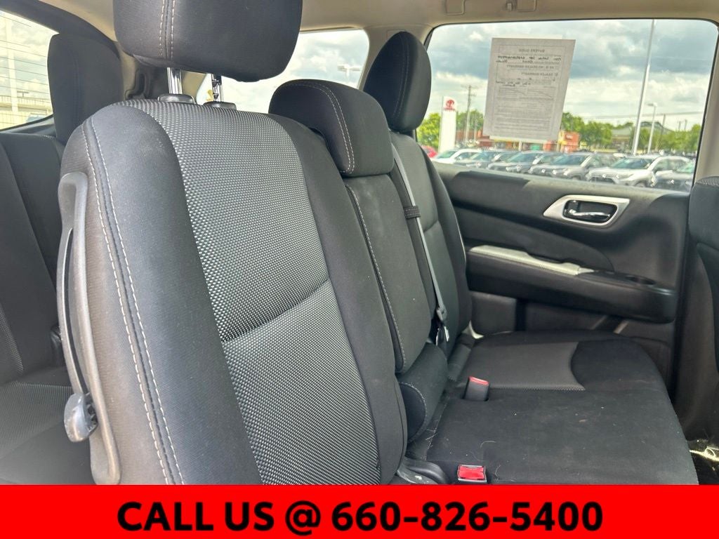 2020 Nissan Pathfinder SV